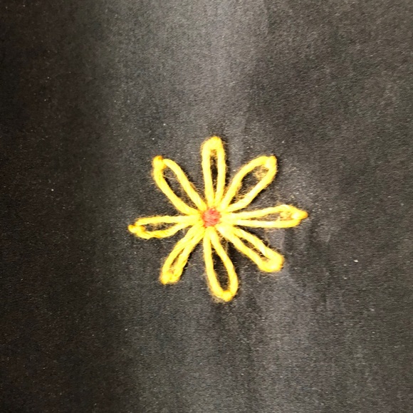 DKNY Fun and unique skirt - Picture 6 of 7